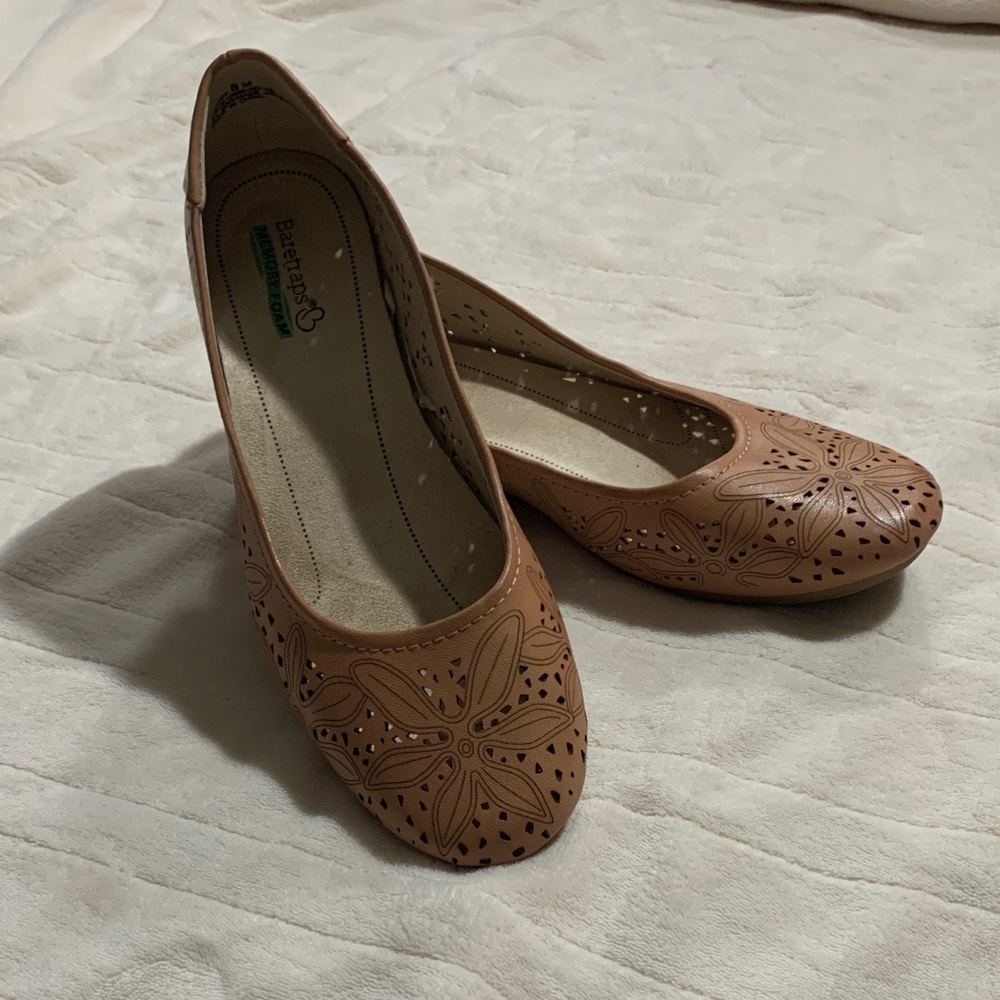 BareTraps Women's Tan Floral Cutout Flats